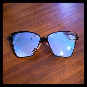 DIFF Sunglasses Becky Black & Grey Flash Gradient